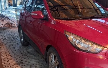 Hyundai ix35 I рестайлинг, 2012 год, 900 000 рублей, 2 фотография