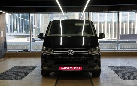 Volkswagen Caravelle T6 рестайлинг, 2015 год, 7 500 000 рублей, 3 фотография