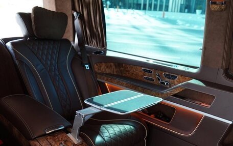 Volkswagen Caravelle T6 рестайлинг, 2015 год, 7 500 000 рублей, 16 фотография