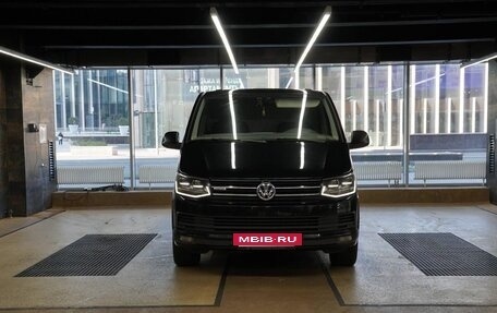 Volkswagen Caravelle T6 рестайлинг, 2015 год, 7 500 000 рублей, 5 фотография