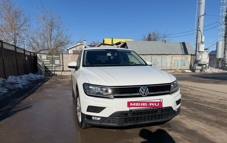 Volkswagen Tiguan II, 2019 год, 2 990 000 рублей, 3 фотография