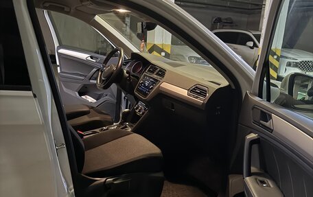 Volkswagen Tiguan II, 2019 год, 2 990 000 рублей, 13 фотография