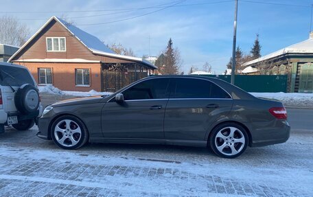 Mercedes-Benz E-Класс, 2012 год, 2 200 000 рублей, 2 фотография