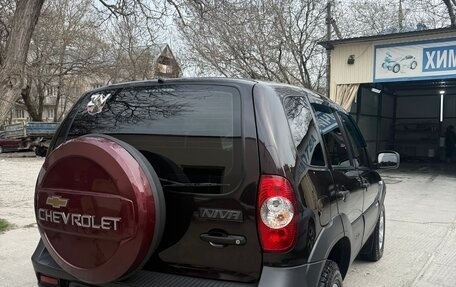 Chevrolet Niva I рестайлинг, 2012 год, 850 000 рублей, 6 фотография