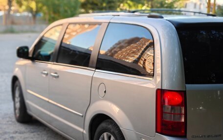 Chrysler Voyager IV, 2008 год, 1 350 000 рублей, 7 фотография