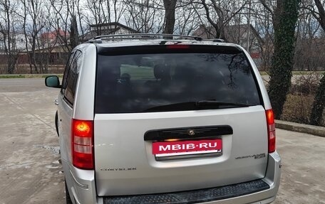 Chrysler Voyager IV, 2008 год, 1 350 000 рублей, 5 фотография