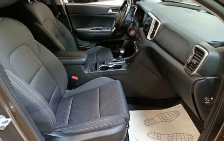 KIA Sportage IV рестайлинг, 2018 год, 2 195 000 рублей, 8 фотография