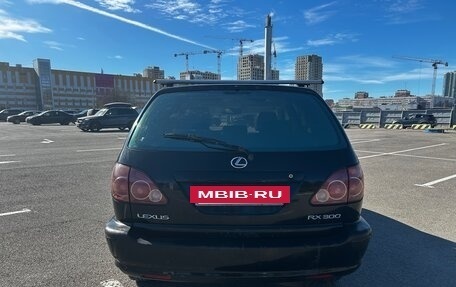 Lexus RX IV рестайлинг, 1999 год, 525 000 рублей, 3 фотография