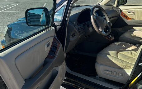 Lexus RX IV рестайлинг, 1999 год, 525 000 рублей, 10 фотография