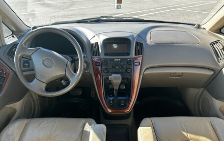 Lexus RX IV рестайлинг, 1999 год, 525 000 рублей, 15 фотография