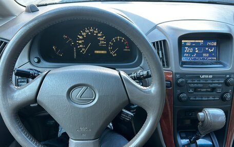 Lexus RX IV рестайлинг, 1999 год, 525 000 рублей, 20 фотография