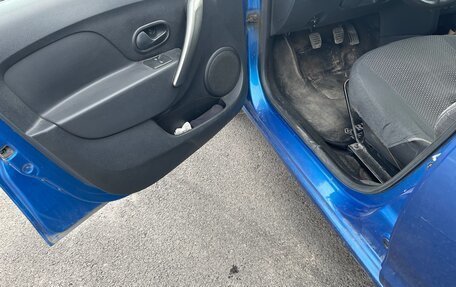 Renault Logan II, 2015 год, 320 000 рублей, 16 фотография