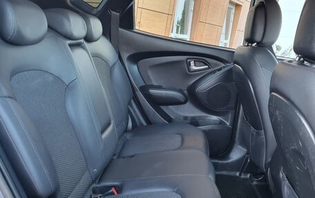 Hyundai ix35 I рестайлинг, 2011 год, 950 000 рублей, 13 фотография