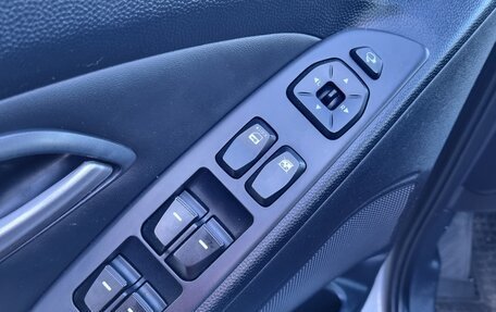 Hyundai ix35 I рестайлинг, 2011 год, 950 000 рублей, 22 фотография