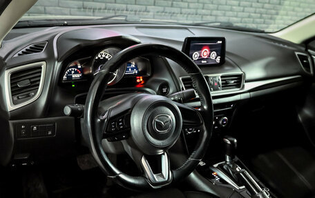 Mazda 3, 2018 год, 1 650 000 рублей, 12 фотография