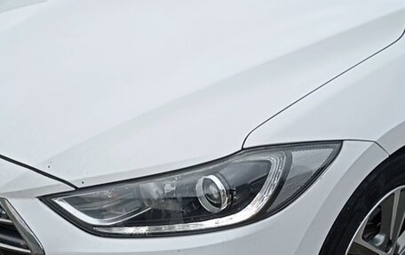 Hyundai Elantra VI рестайлинг, 2017 год, 660 000 рублей, 3 фотография