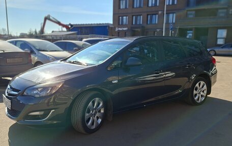 Opel Astra J, 2013 год, 680 000 рублей, 2 фотография