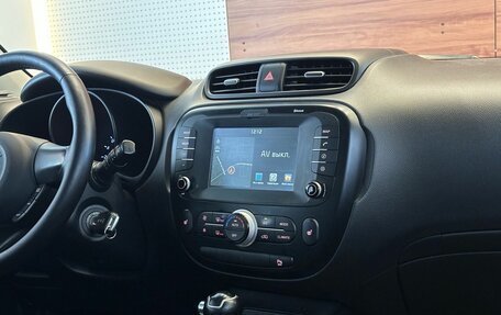 KIA Soul II рестайлинг, 2019 год, 1 790 000 рублей, 10 фотография