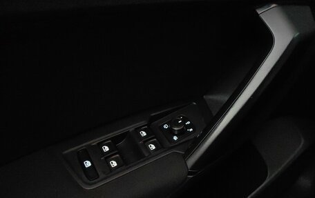 Volkswagen Tiguan II, 2017 год, 1 717 000 рублей, 22 фотография