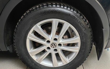 Volkswagen Tiguan II, 2017 год, 1 717 000 рублей, 23 фотография