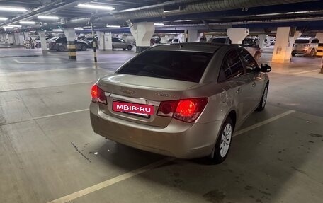 Chevrolet Cruze II, 2011 год, 820 000 рублей, 4 фотография