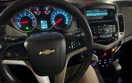 Chevrolet Cruze II, 2011 год, 820 000 рублей, 8 фотография