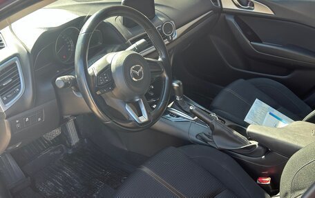 Mazda 3, 2017 год, 1 800 000 рублей, 10 фотография