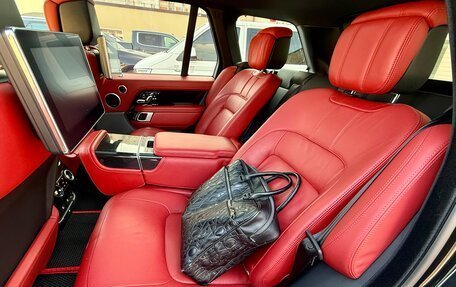 Land Rover Range Rover IV рестайлинг, 2019 год, 6 900 000 рублей, 7 фотография