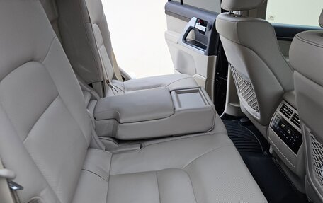 Toyota Land Cruiser 200, 2019 год, 8 599 000 рублей, 8 фотография