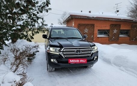 Toyota Land Cruiser 200, 2019 год, 8 599 000 рублей, 24 фотография