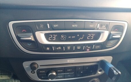 Renault Fluence I, 2013 год, 780 000 рублей, 24 фотография