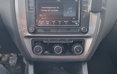 Volkswagen Jetta VI, 2017 год, 1 450 000 рублей, 4 фотография