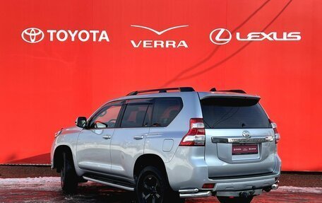 Toyota Land Cruiser Prado 150 рестайлинг 2, 2014 год, 3 450 000 рублей, 3 фотография