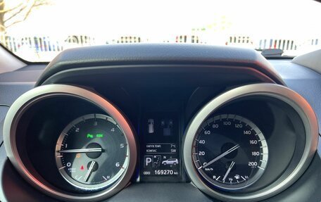 Toyota Land Cruiser Prado 150 рестайлинг 2, 2014 год, 3 450 000 рублей, 10 фотография