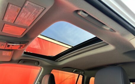 Toyota Land Cruiser Prado 150 рестайлинг 2, 2014 год, 3 450 000 рублей, 19 фотография