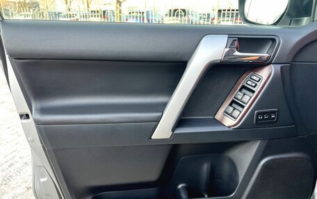 Toyota Land Cruiser Prado 150 рестайлинг 2, 2014 год, 3 450 000 рублей, 12 фотография