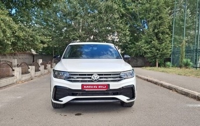 Volkswagen Tiguan, 2023 год, 1 900 000 рублей, 1 фотография