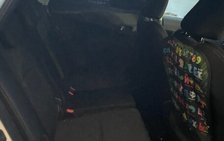 Toyota Ractis II, 2011 год, 1 100 000 рублей, 9 фотография