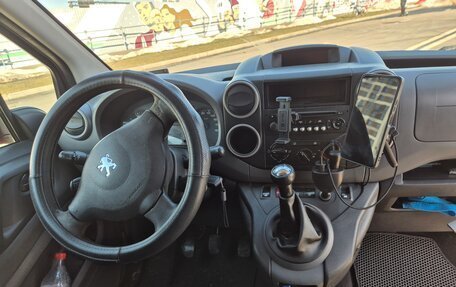 Peugeot Partner II рестайлинг 2, 2011 год, 570 000 рублей, 11 фотография