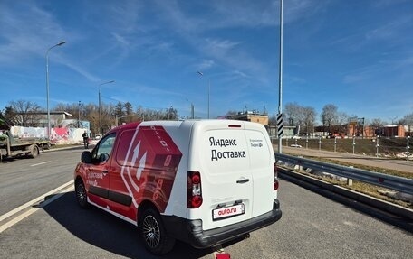 Peugeot Partner II рестайлинг 2, 2011 год, 570 000 рублей, 7 фотография