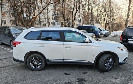 Mitsubishi Outlander III рестайлинг 3, 2018 год, 1 970 000 рублей, 5 фотография