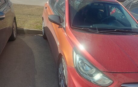 Hyundai Solaris II рестайлинг, 2012 год, 420 000 рублей, 3 фотография