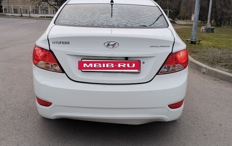 Hyundai Solaris II рестайлинг, 2013 год, 730 000 рублей, 4 фотография