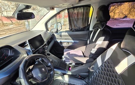 Peugeot Rifter I, 2020 год, 1 980 000 рублей, 7 фотография