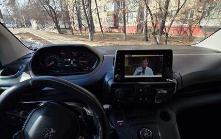 Peugeot Rifter I, 2020 год, 1 980 000 рублей, 10 фотография