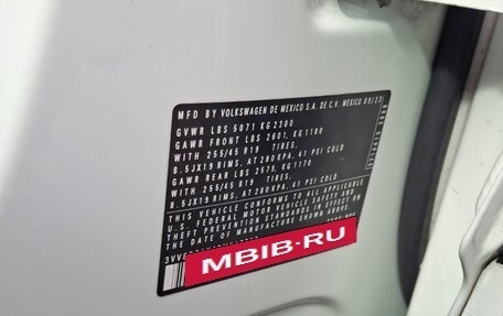 Volkswagen Tiguan, 2023 год, 1 900 000 рублей, 7 фотография