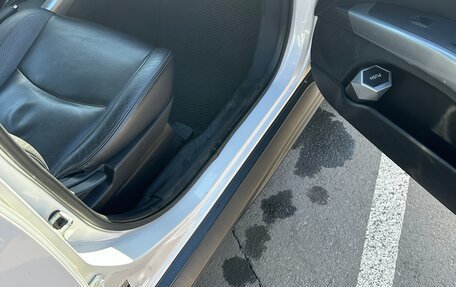 Mitsubishi Outlander III рестайлинг 3, 2010 год, 1 300 000 рублей, 12 фотография