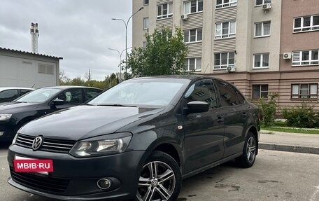 Volkswagen Polo VI (EU Market), 2011 год, 550 000 рублей, 2 фотография