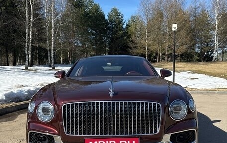 Bentley Flying Spur, 2021 год, 23 500 000 рублей, 1 фотография