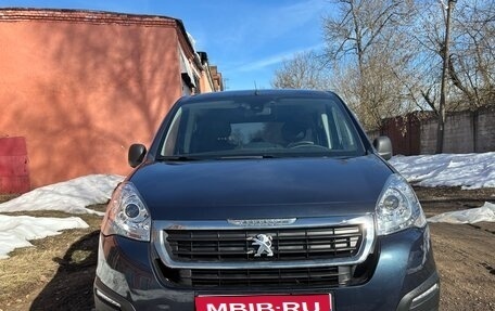 Peugeot Partner II рестайлинг 2, 2022 год, 2 460 000 рублей, 1 фотография